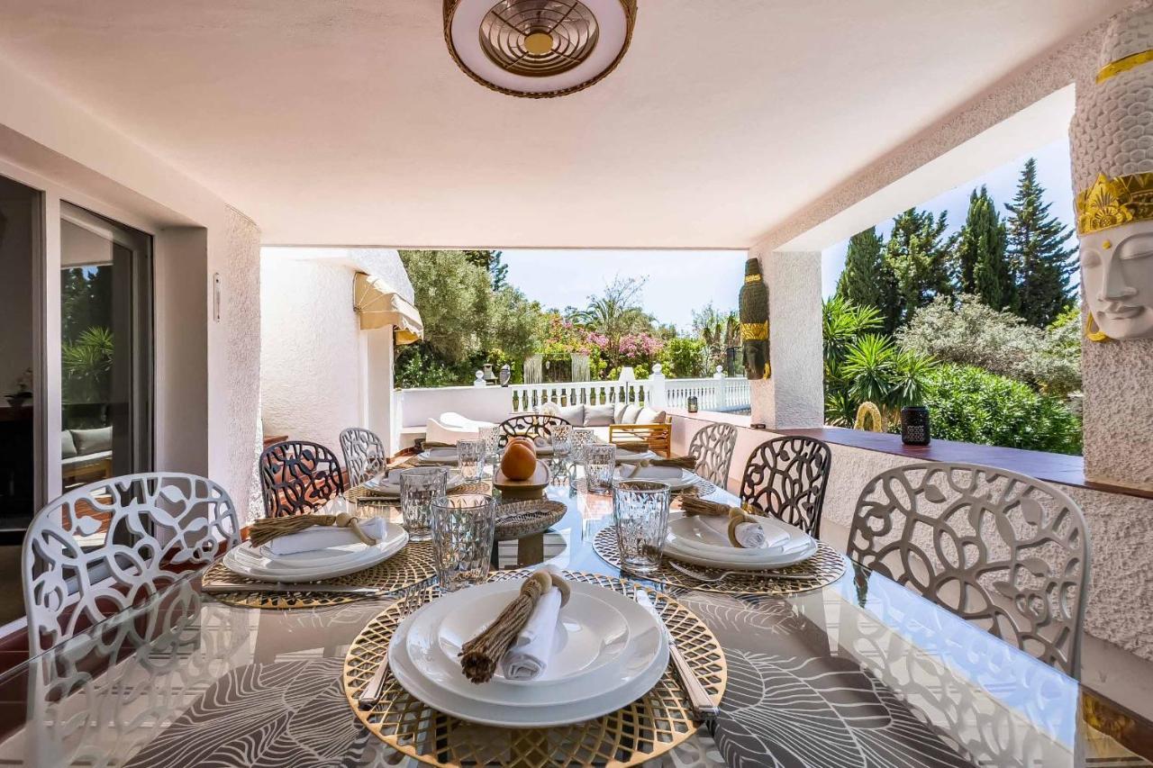 6 Views: Panoramic Paradise With Private Pool And Bbq *